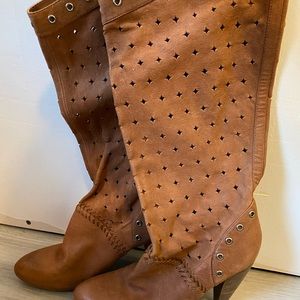 Guess leather boots